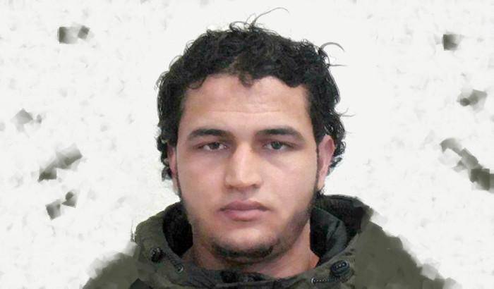 'Anis Amri fu istigato da un informatore della polizia'. Trema l'intelligence tedesca