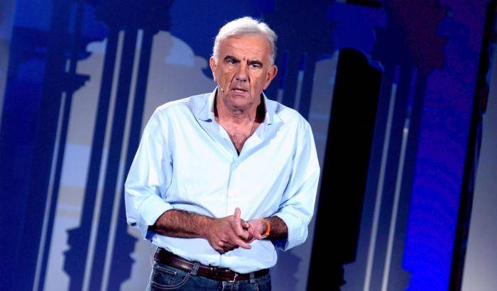 Gene Gnocchi e Claretta Petacci: perle (dell’ironia) ai porci